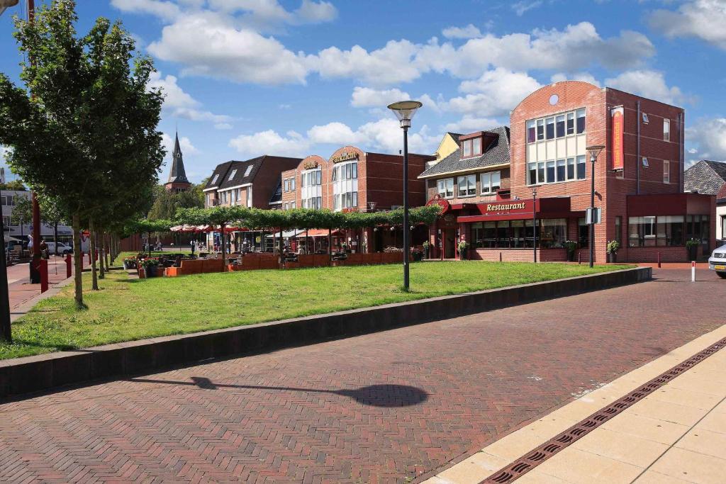 Hotel Parkzicht Veendam Esterno foto